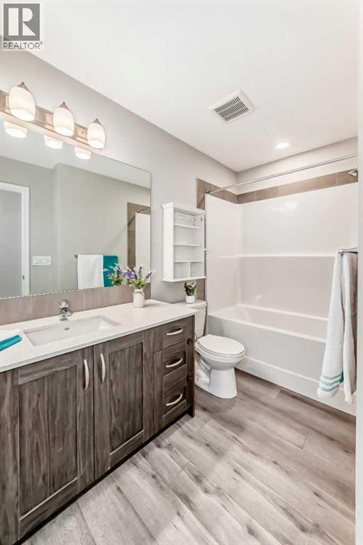 35 Lucas Terrace NW, Calgary, Alberta  T3P 1P9 - Photo 24 - A2301516