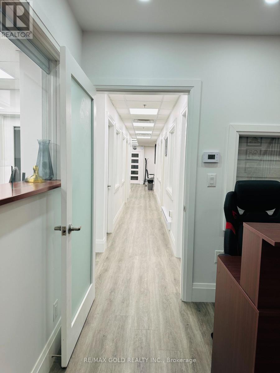 6 - 8550 Torbram Road, Brampton, Ontario  L6T 5C8 - Photo 6 - W13034888