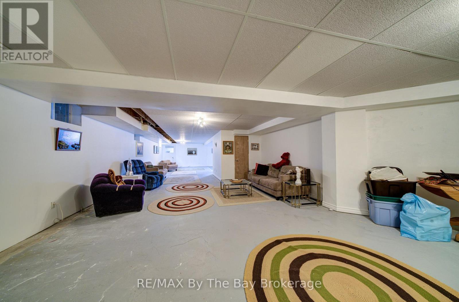 32 Bridlewood Crescent, Wasaga Beach, Ontario  L9Z 1B4 - Photo 45 - S12949526