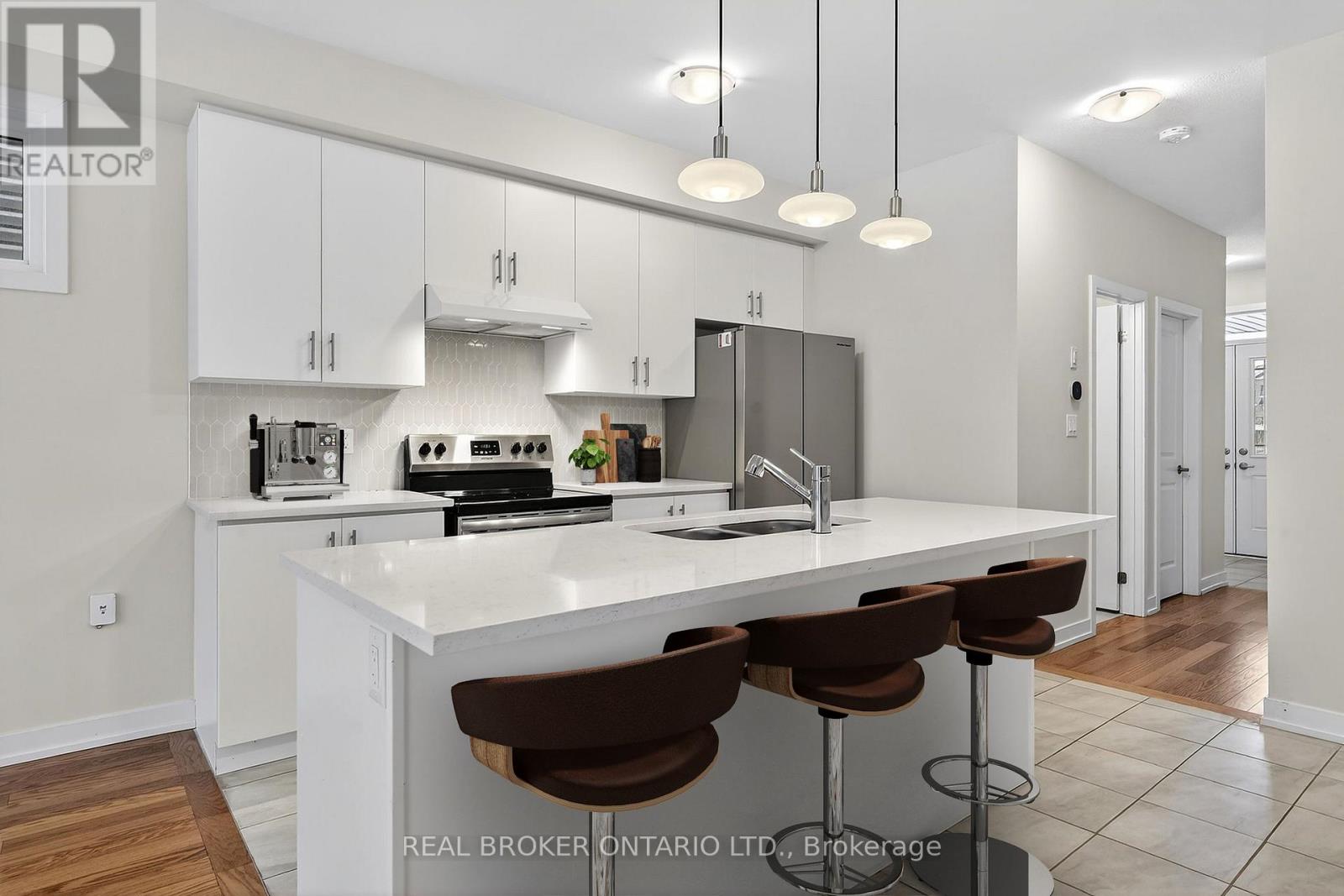 42 SUNFLOWER CRESCENT, Thorold, Ontario