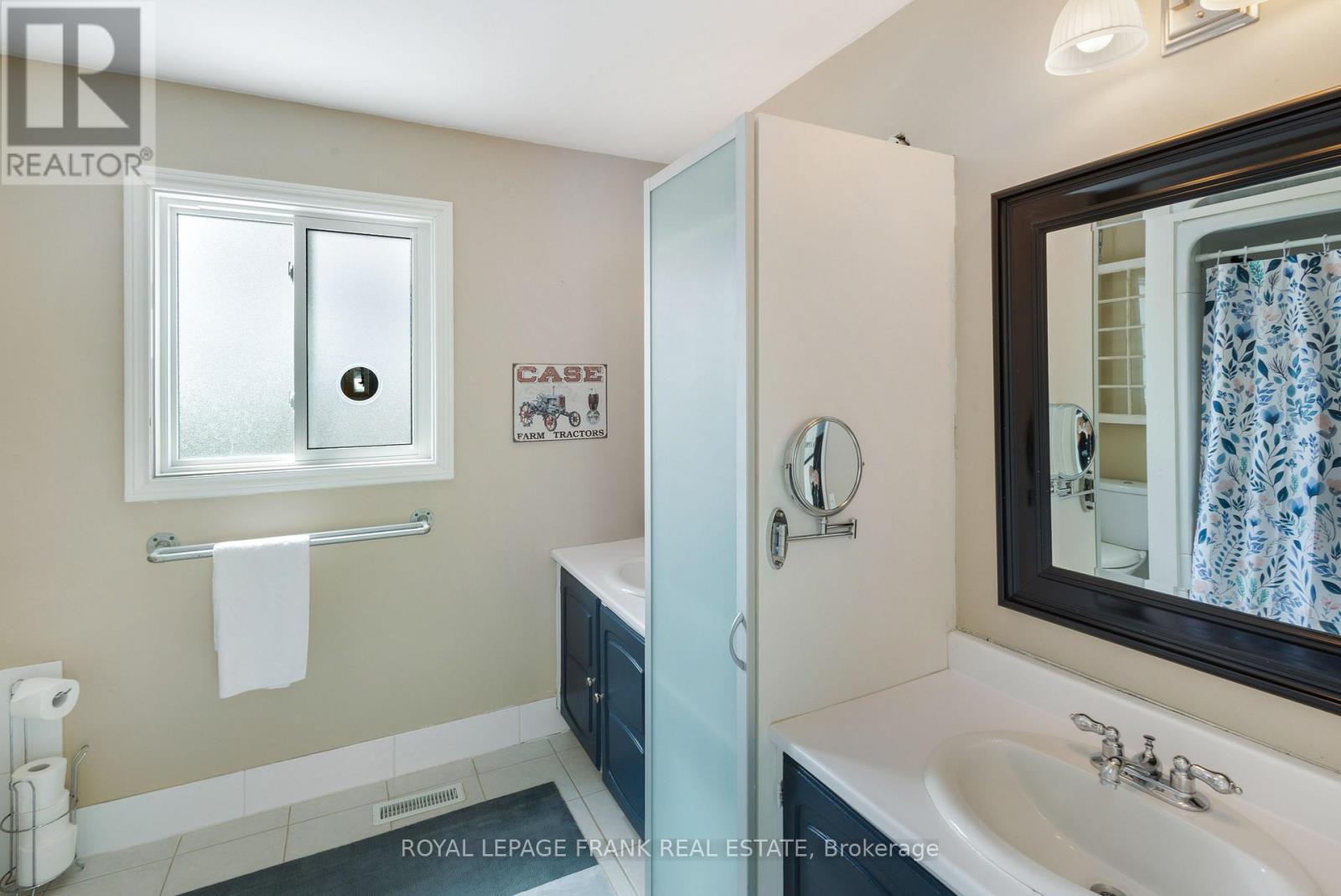 68 Burling Place, Newmarket (Huron Heights-Leslie Valley), Ontario  L3Y 5W4 - Photo 36 - N13049382