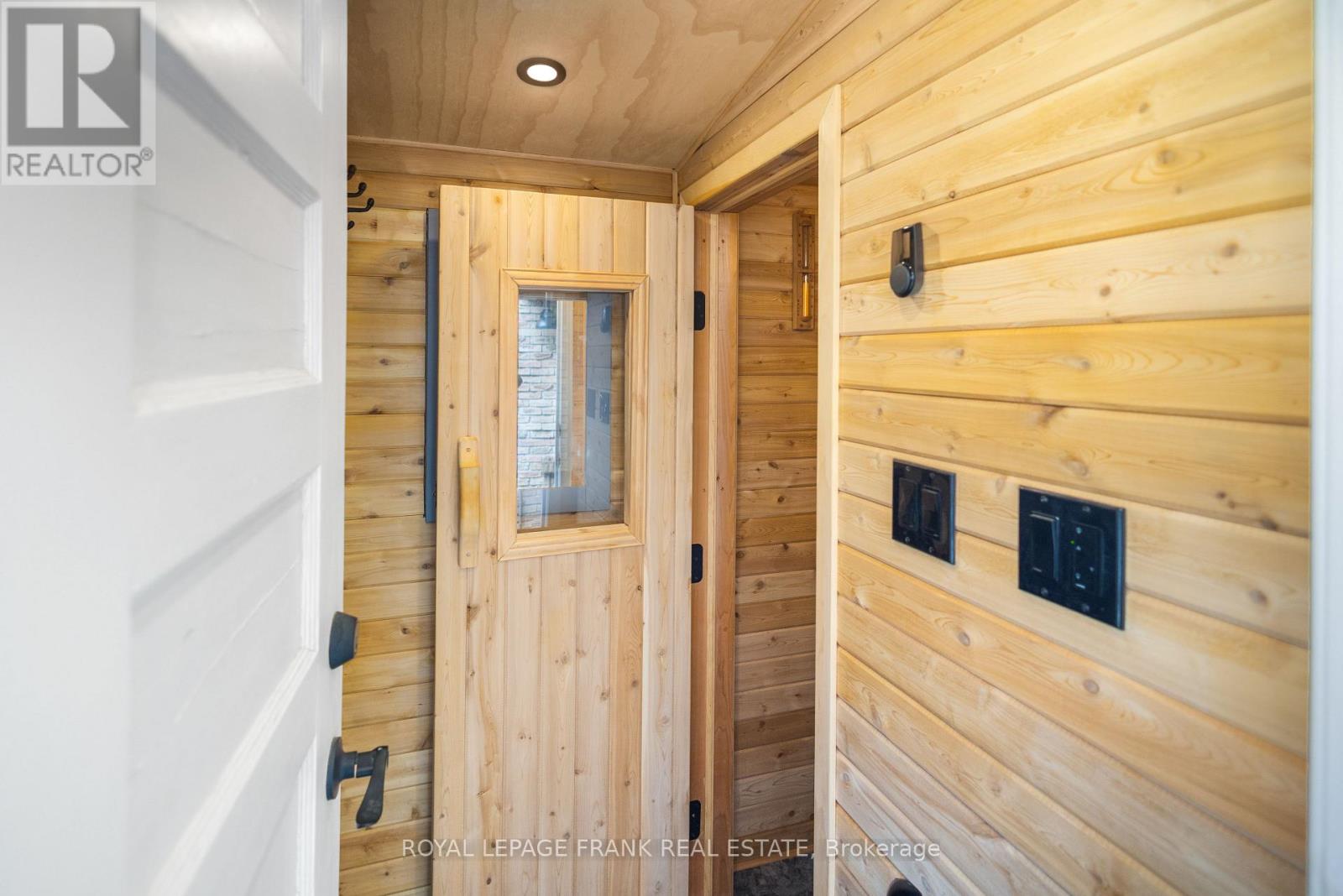 68 Burling Place, Newmarket (Huron Heights-Leslie Valley), Ontario  L3Y 5W4 - Photo 45 - N13049382