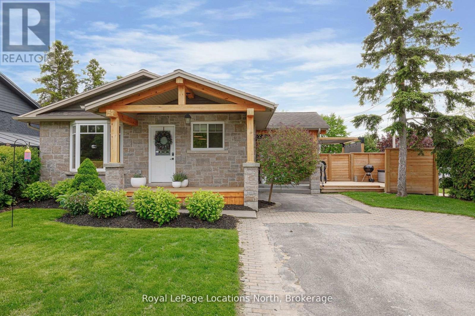 254 Third Street, Collingwood, Ontario  L9Y 4E7 - Photo 4 - S13049268