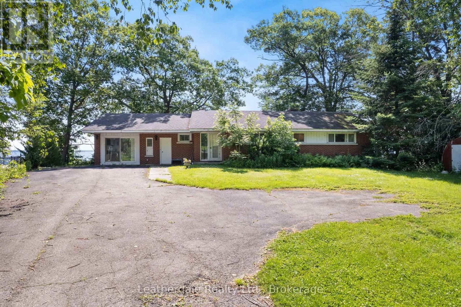 24 Maple Drive, Orillia, Ontario  L3V 3W2 - Photo 2 - S13049322