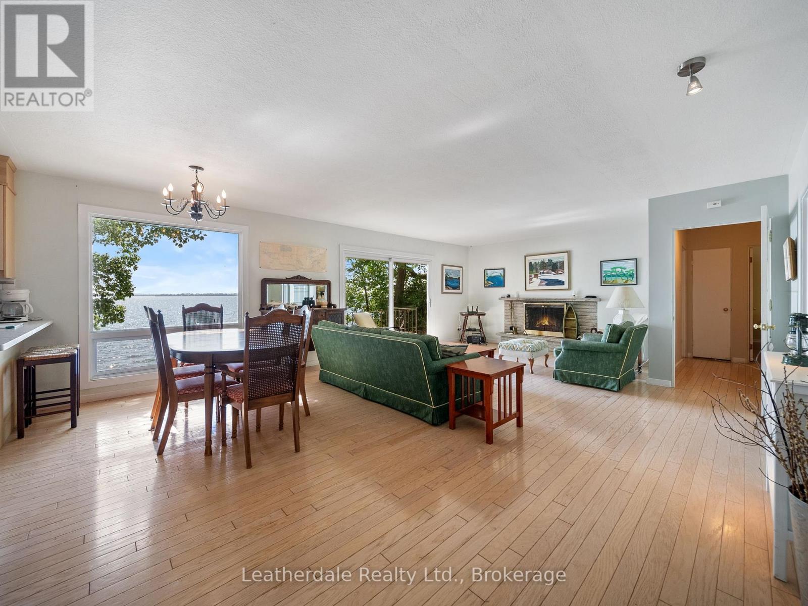 24 Maple Drive, Orillia, Ontario  L3V 3W2 - Photo 3 - S13049322