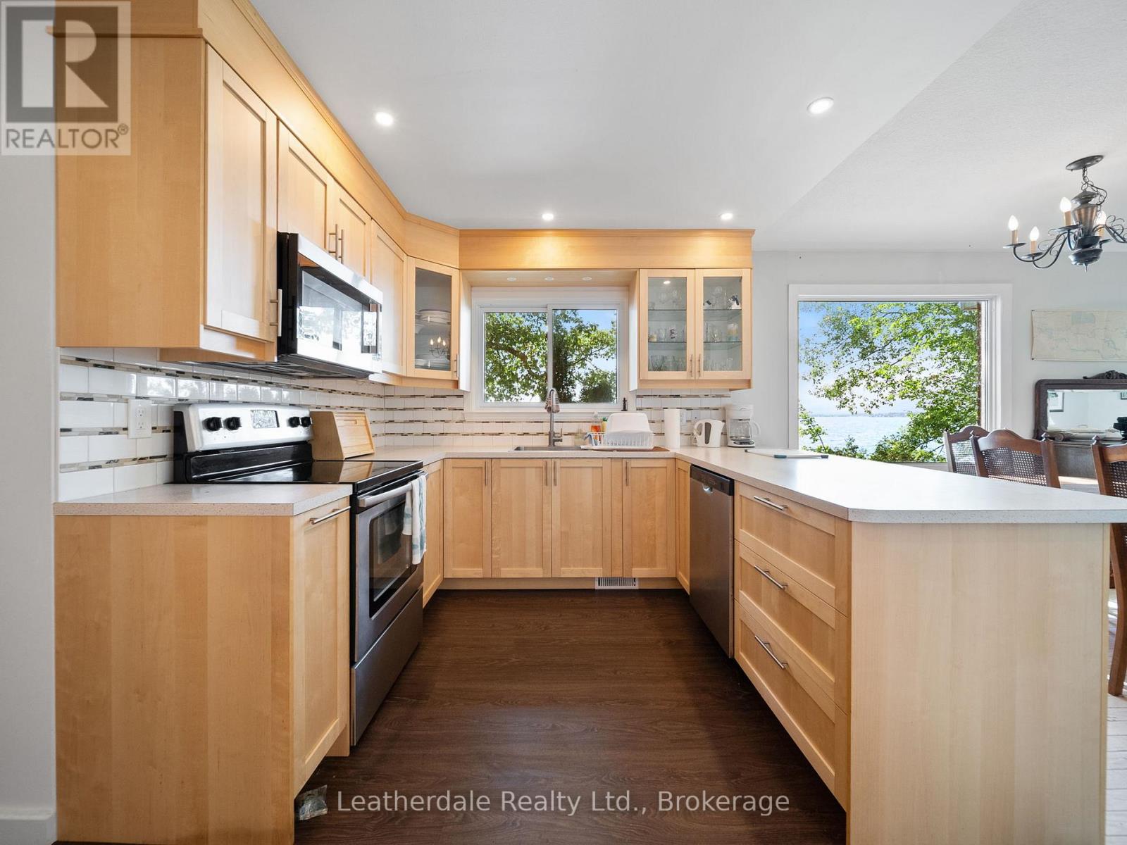 24 Maple Drive, Orillia, Ontario  L3V 3W2 - Photo 8 - S13049322