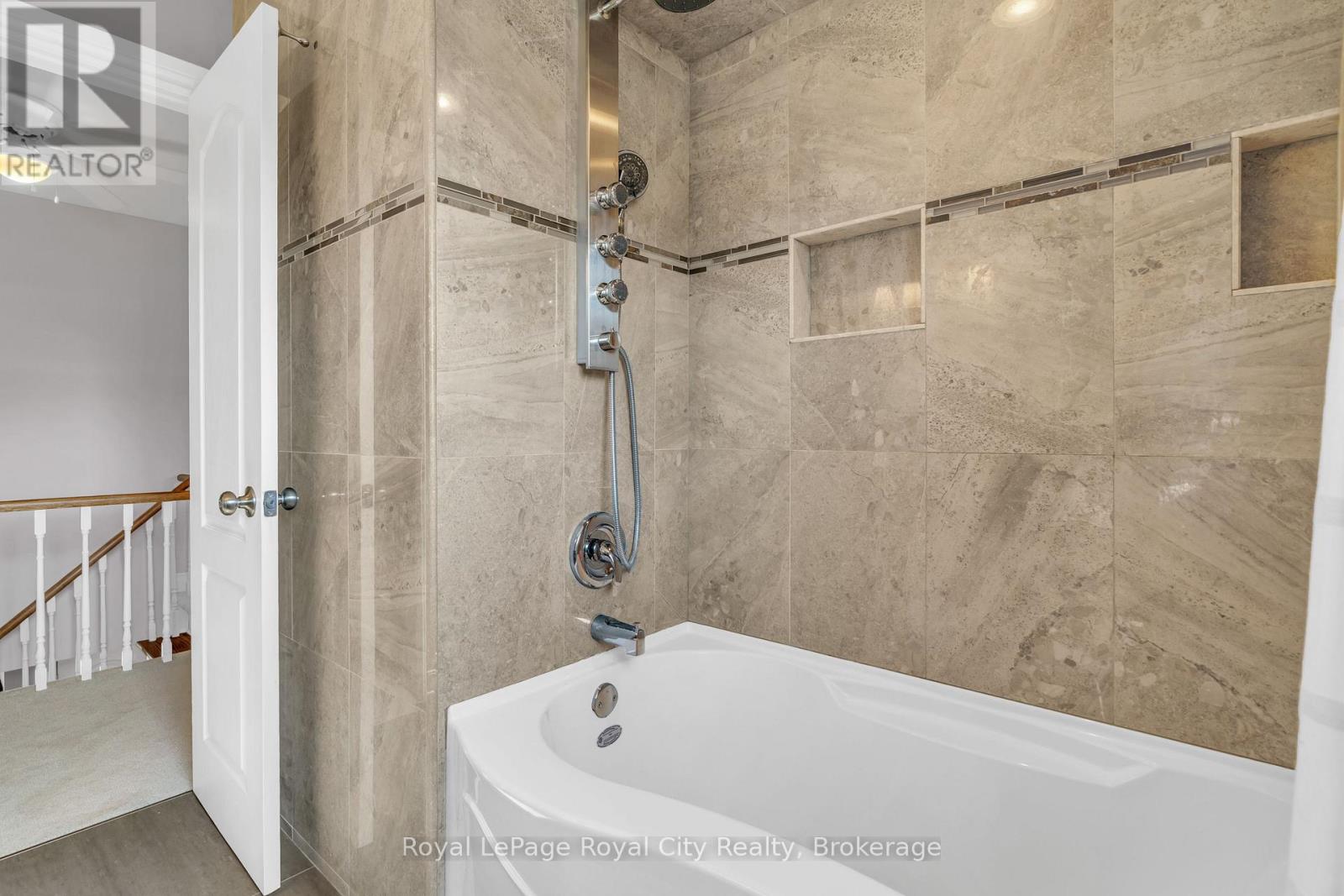 1548 Troika Court, Mississauga, Ontario  L5J 4C4 - Photo 26 - W13049340