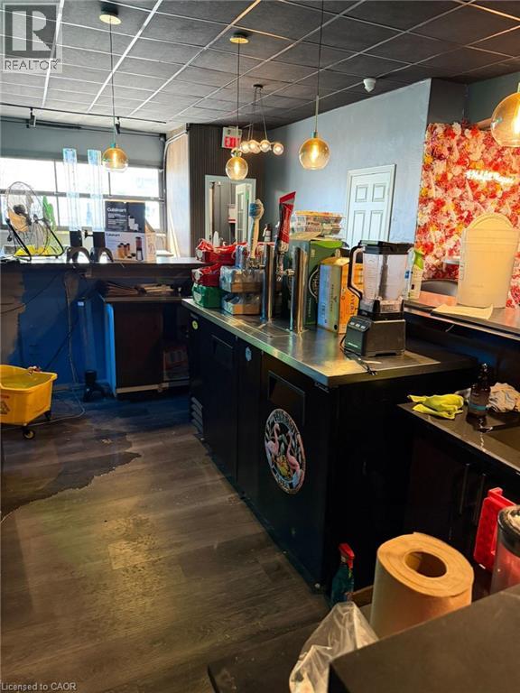 6092 MAIN Street, Niagara Falls, Ontario