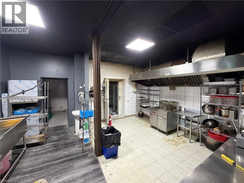 6092 Main Street, Niagara Falls, Ontario  L2G 5Z9 - Photo 10 - 40824555