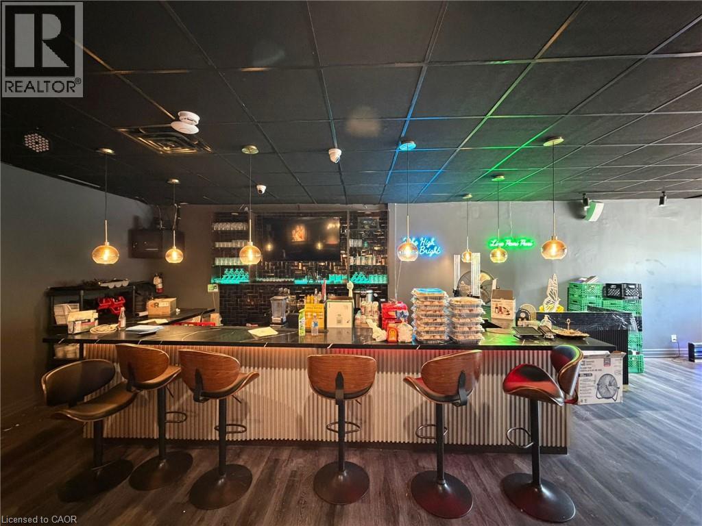 6092 Main Street, Niagara Falls, Ontario  L2G 5Z9 - Photo 4 - 40824555