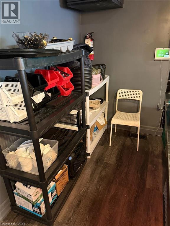 6092 Main Street, Niagara Falls, Ontario  L2G 5Z9 - Photo 5 - 40824555