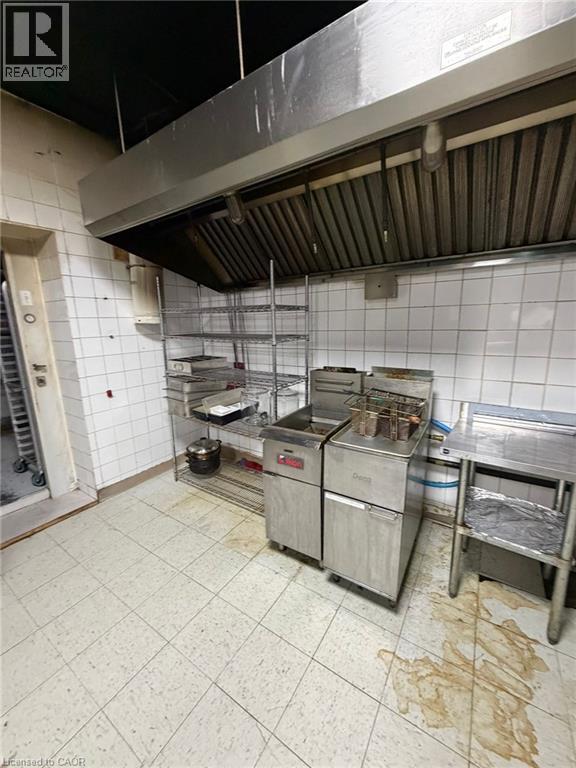 6092 Main Street, Niagara Falls, Ontario  L2G 5Z9 - Photo 8 - 40824555