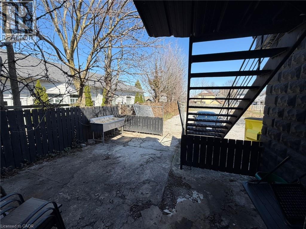 6092 Main Street, Niagara Falls, Ontario  L2G 5Z9 - Photo 9 - 40824555