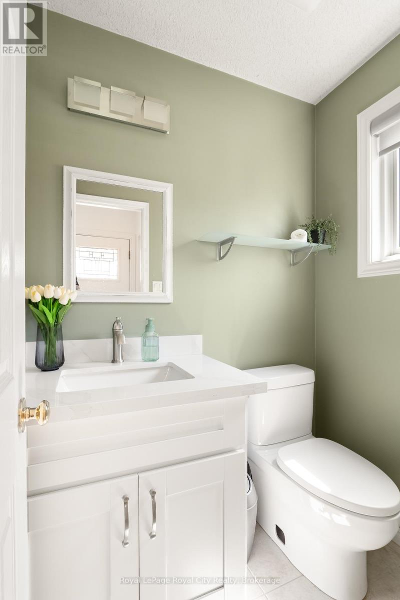 118 Clairfields Drive W, Guelph, Ontario  N1G 5A5 - Photo 16 - X13049372