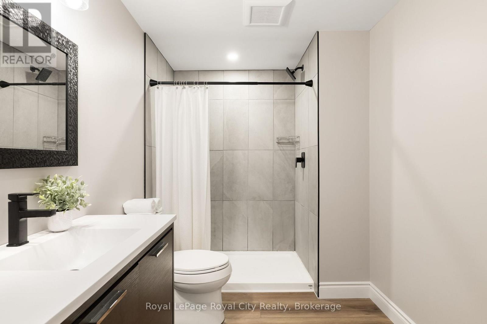 118 Clairfields Drive W, Guelph, Ontario  N1G 5A5 - Photo 32 - X13049372