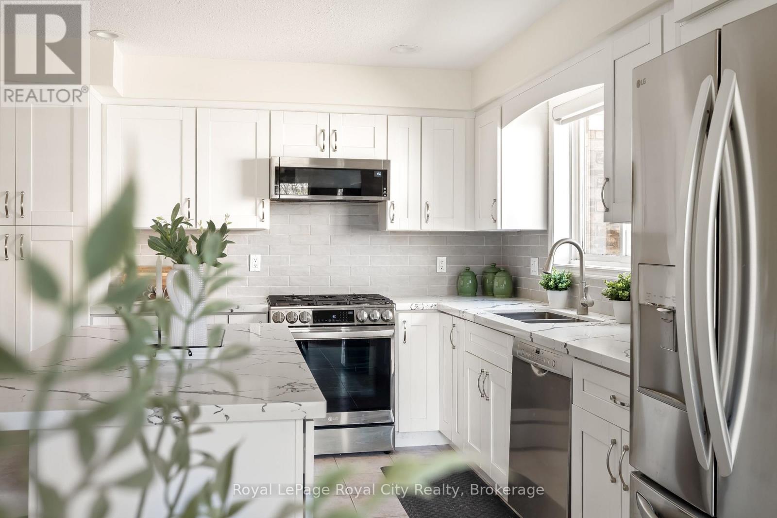 118 Clairfields Drive W, Guelph, Ontario  N1G 5A5 - Photo 6 - X13049372