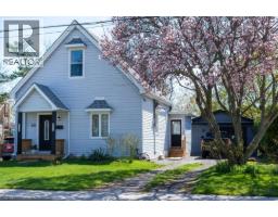621 ROSSEAU Road, Hamilton, Ontario