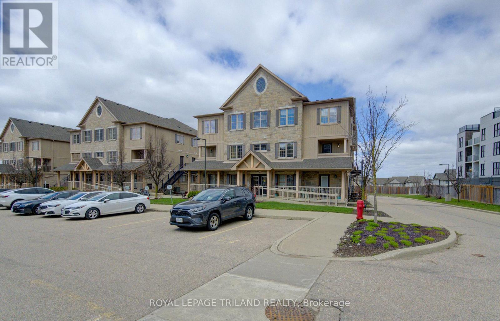 9h - 1460 Highland Road W, Kitchener, Ontario  N2N 0B7 - Photo 2 - X13049374