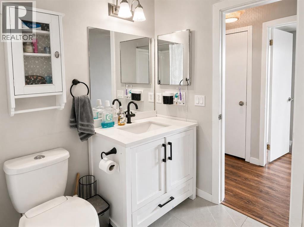 2452 Riverstone Road SE, Calgary, Alberta  T2C 4J8 - Photo 13 - A2303494