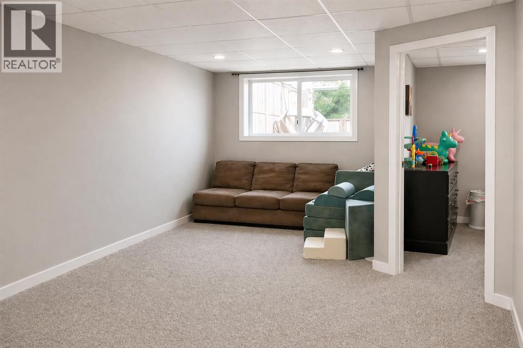 2452 Riverstone Road SE, Calgary, Alberta  T2C 4J8 - Photo 17 - A2303494