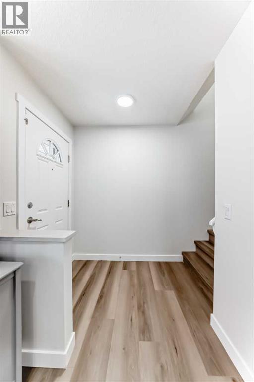 170 Country Hills Heights, Calgary, Alberta  T3K 5C6 - Photo 4 - A2305387