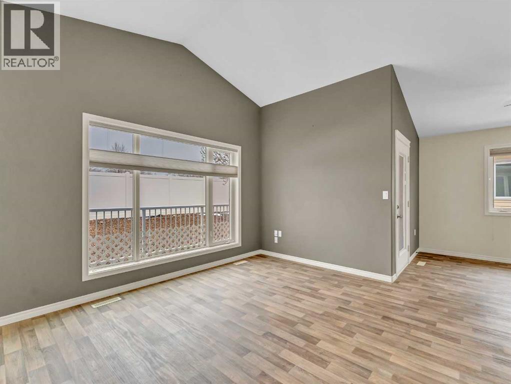 74 Chartwell Place Se, Medicine Hat, Alberta  T1B 0E4 - Photo 16 - A2305576