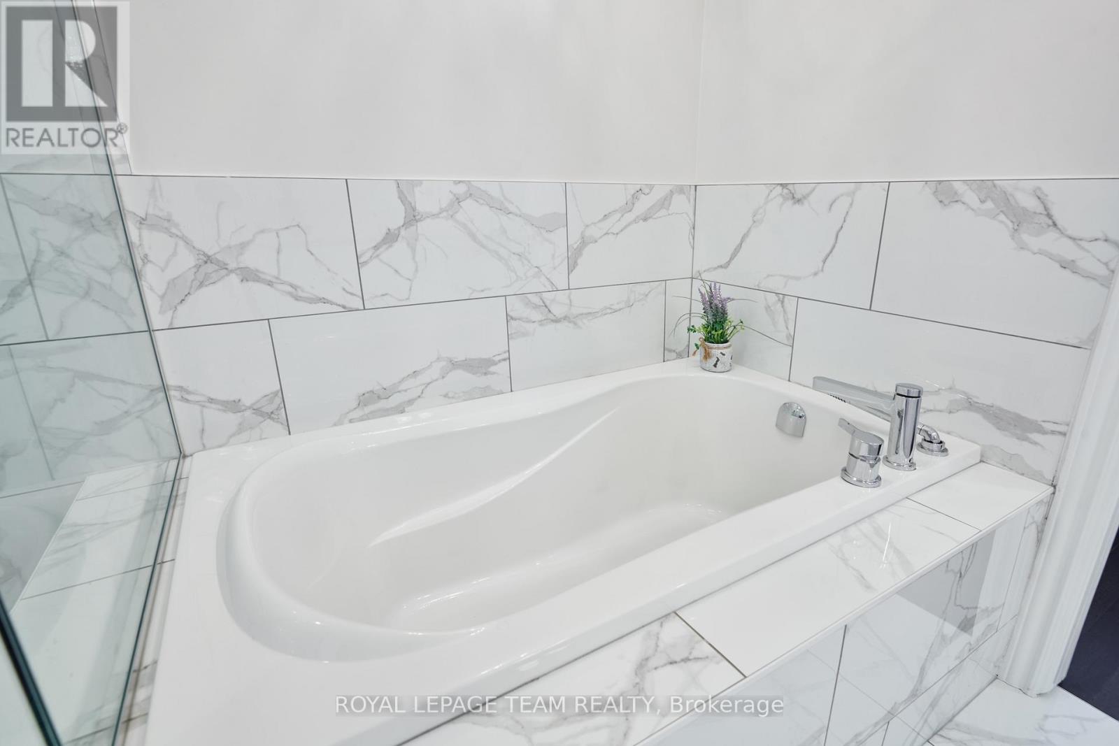 26 Salamander Way, Ottawa, Ontario  K1X 0E9 - Photo 19 - X13049204