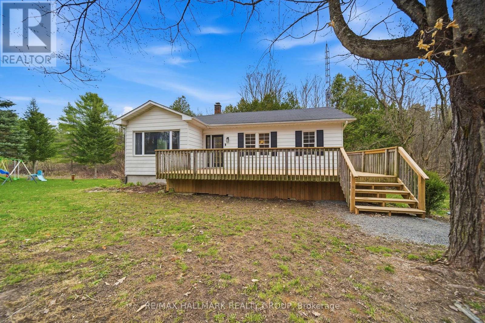 17 Kenney Road, Rideau Lakes, Ontario  K0G 1E0 - Photo 5 - X13049364