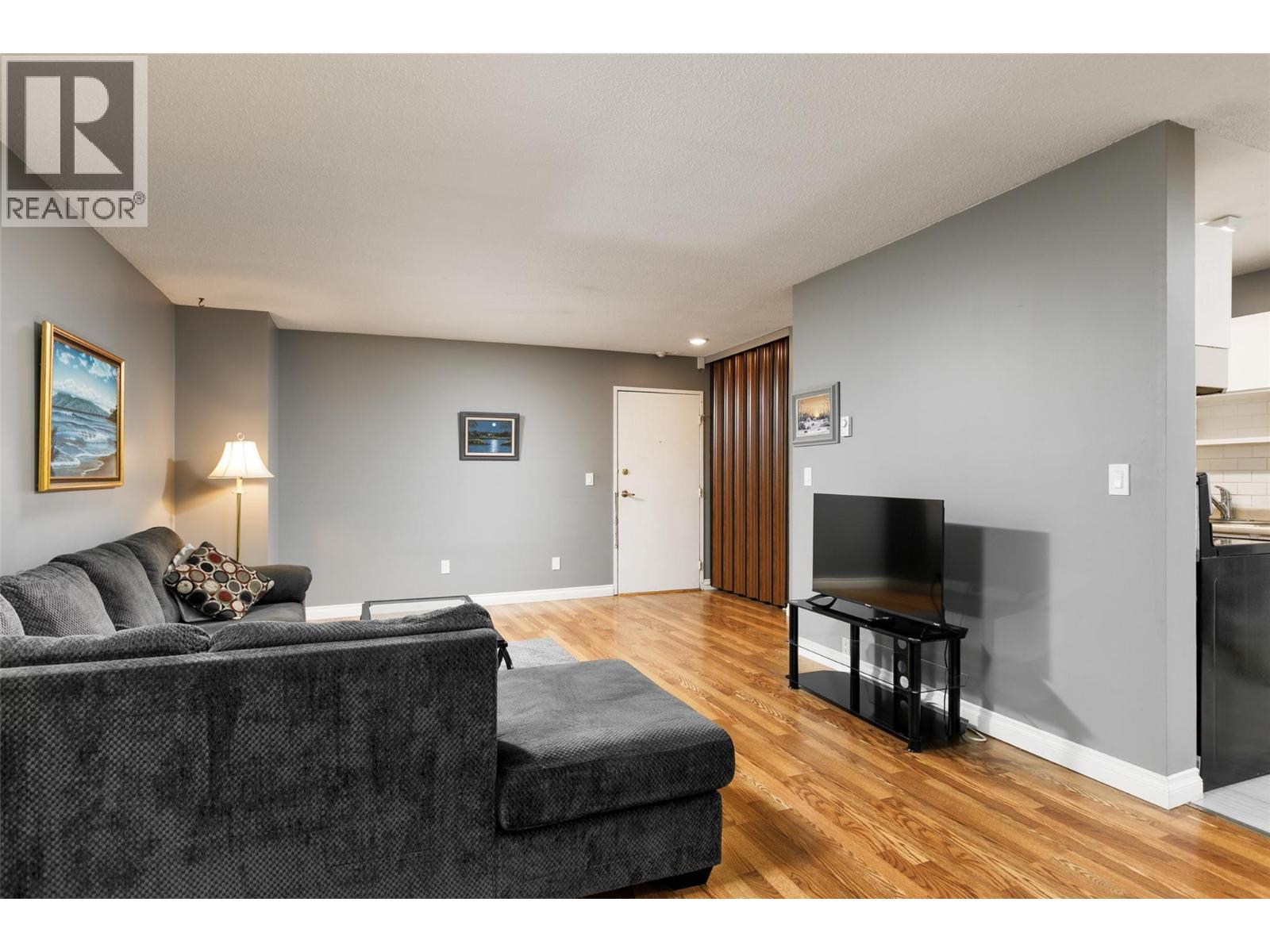 450 All Star Court Unit# 322, Kelowna, British Columbia  V1X 5N7 - Photo 6 - 10383694