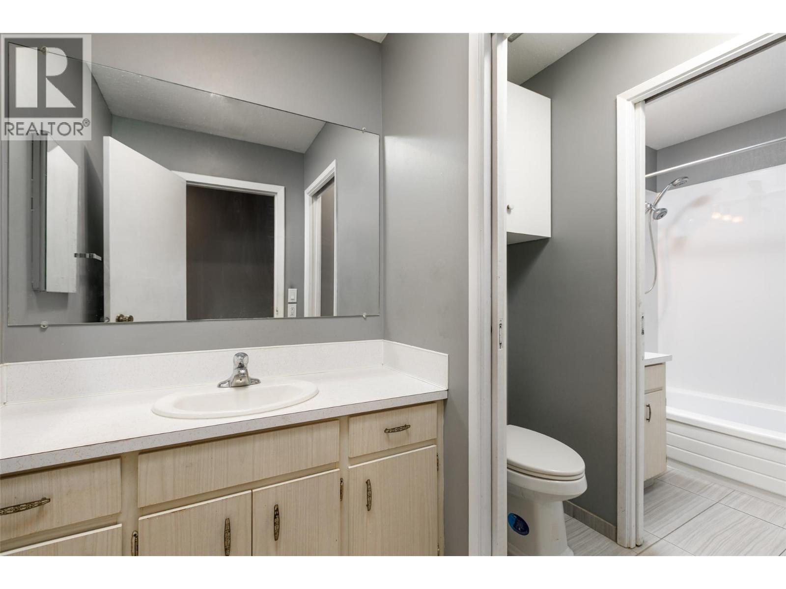 450 All Star Court Unit# 322, Kelowna, British Columbia  V1X 5N7 - Photo 12 - 10383694