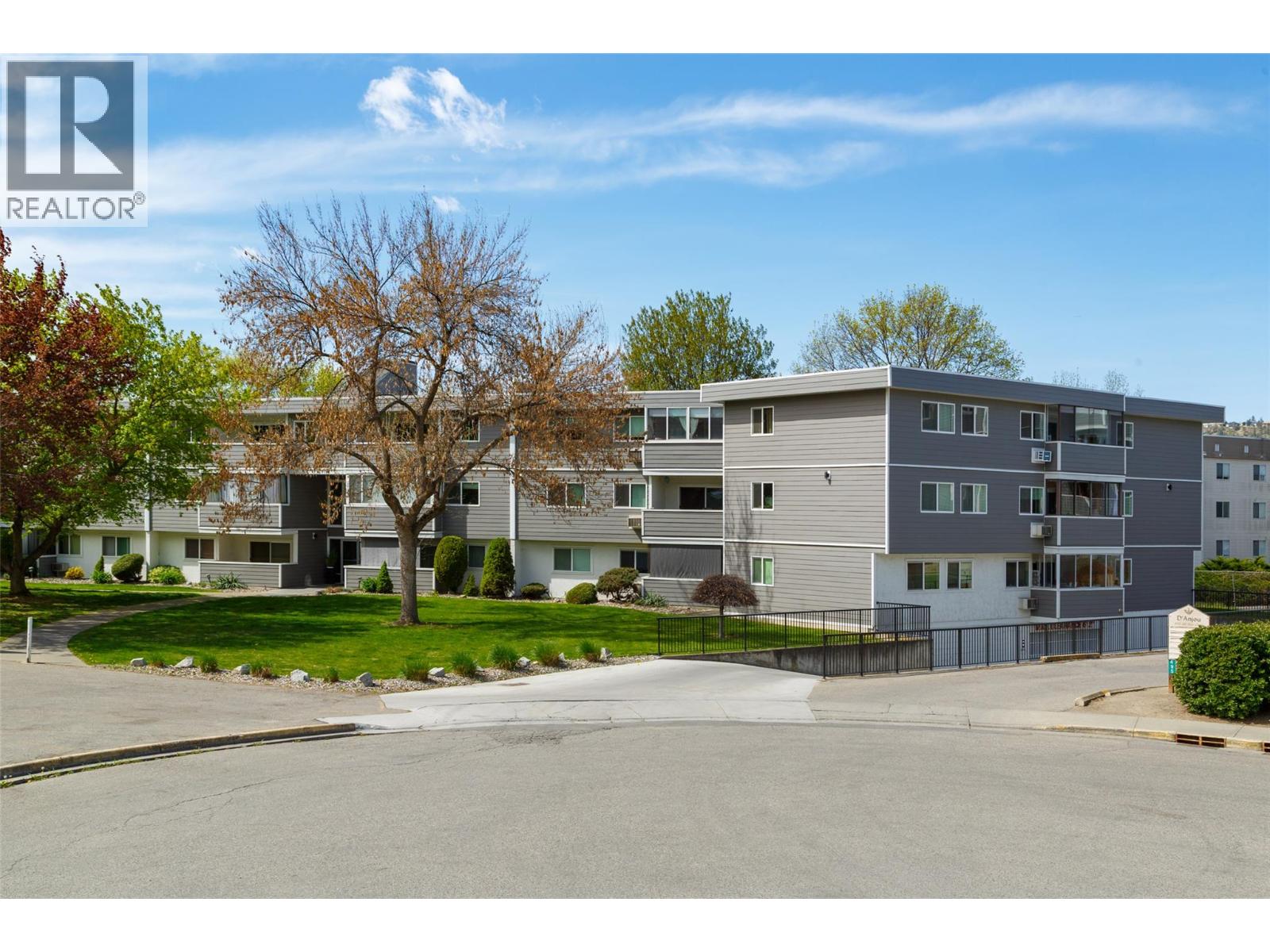 450 All Star Court Unit# 322, Kelowna, British Columbia