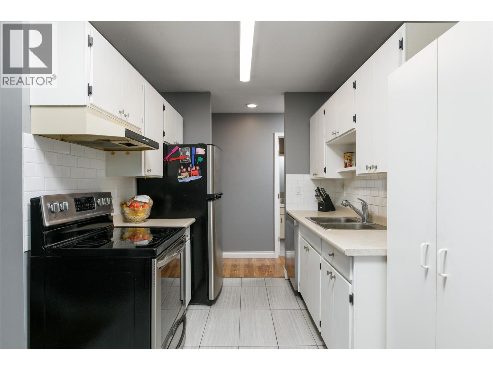 450 All Star Court Unit# 322, Kelowna, British Columbia  V1X 5N7 - Photo 10 - 10383694