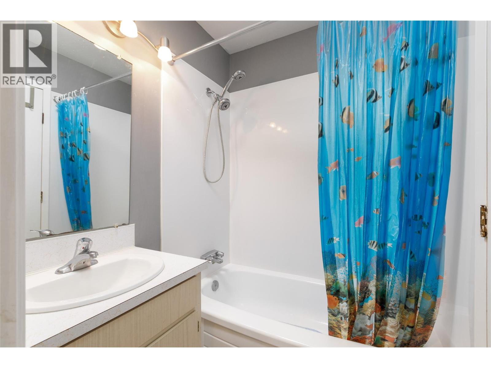 450 All Star Court Unit# 322, Kelowna, British Columbia  V1X 5N7 - Photo 13 - 10383694