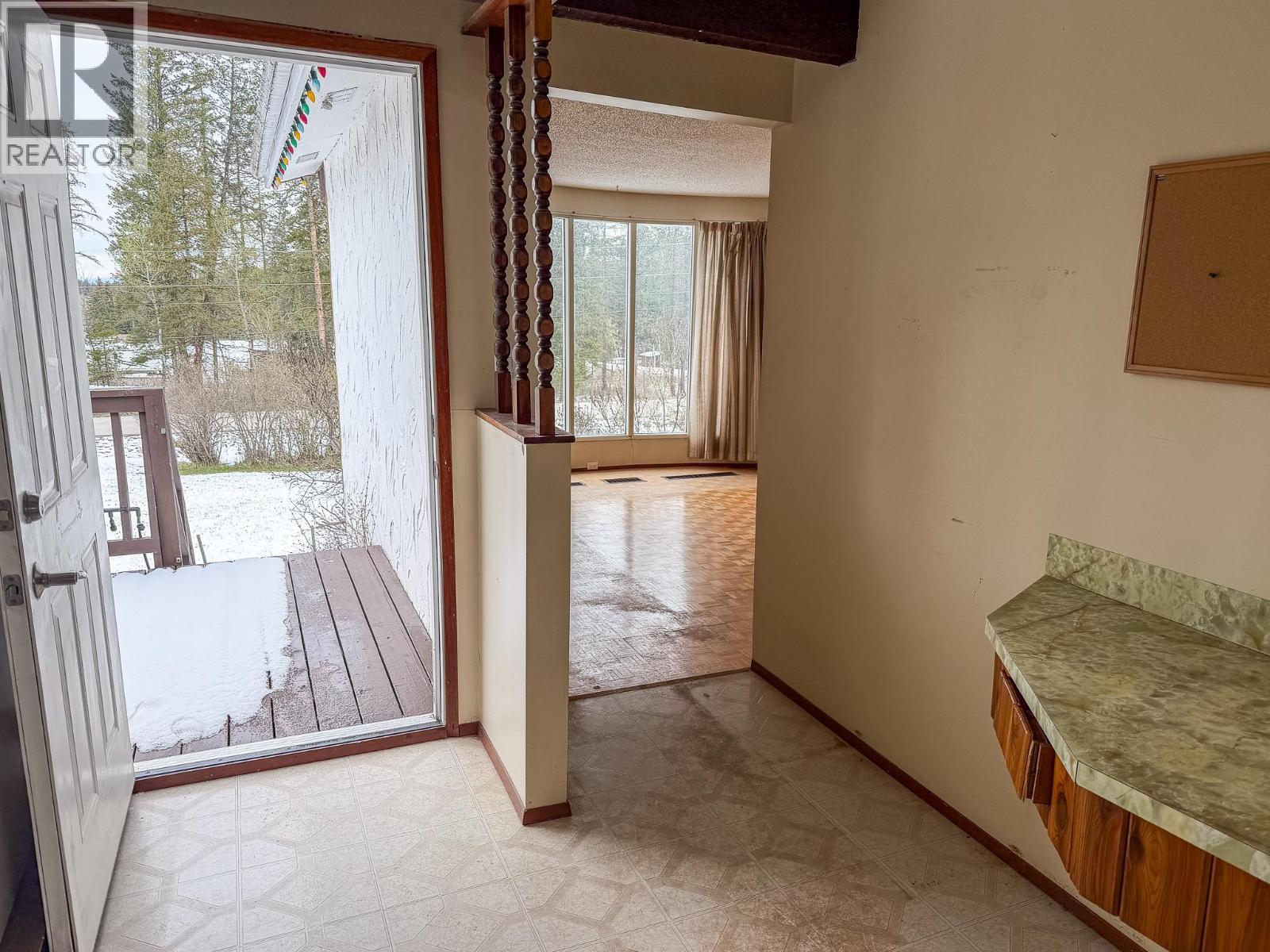 4125 21st Street S, Cranbrook, British Columbia  V1C 7A7 - Photo 5 - 10384829