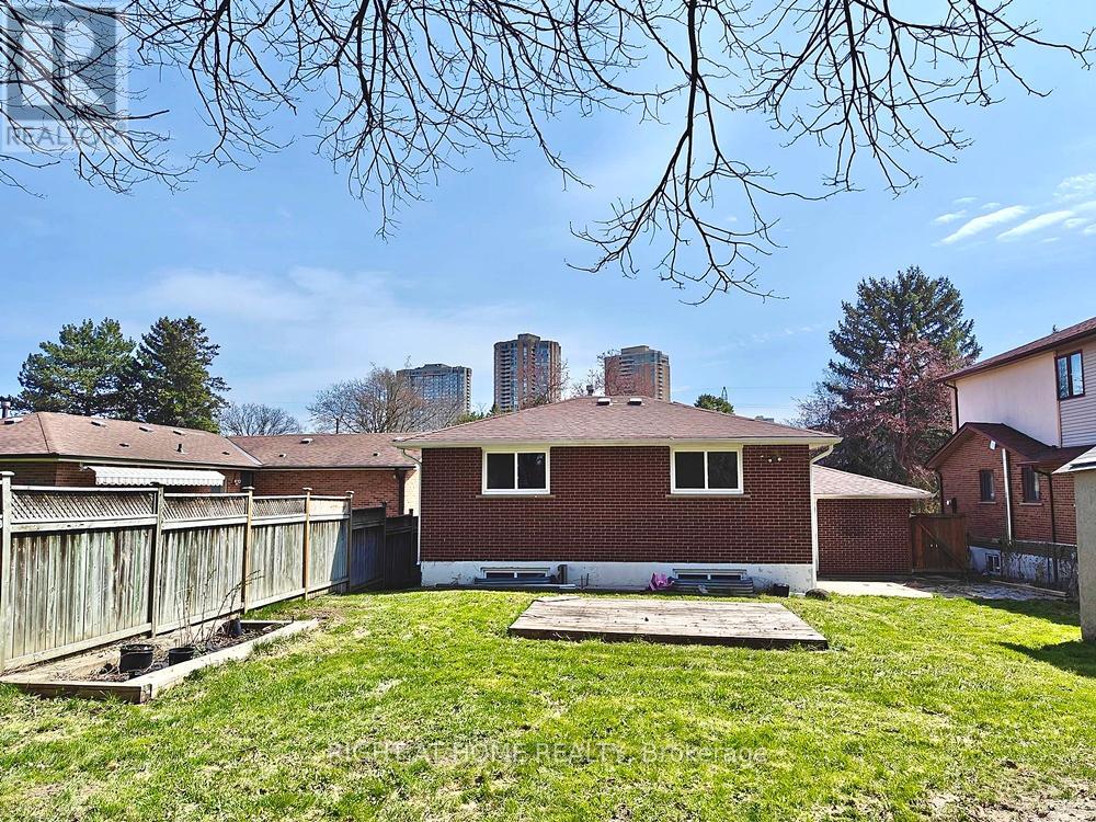 182 Mcnicoll Avenue, Toronto, Ontario  M2N 3K7 - Photo 33 - C12832124