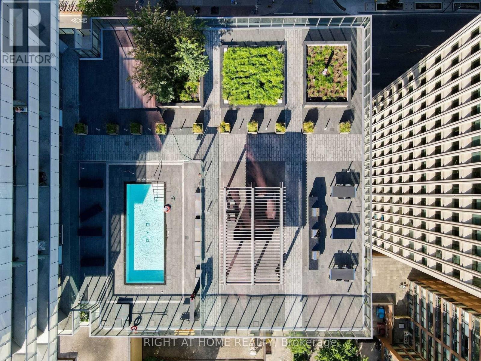 1203 - 57 St. Joseph Street, Toronto, Ontario  M5S 0C5 - Photo 20 - C13043088