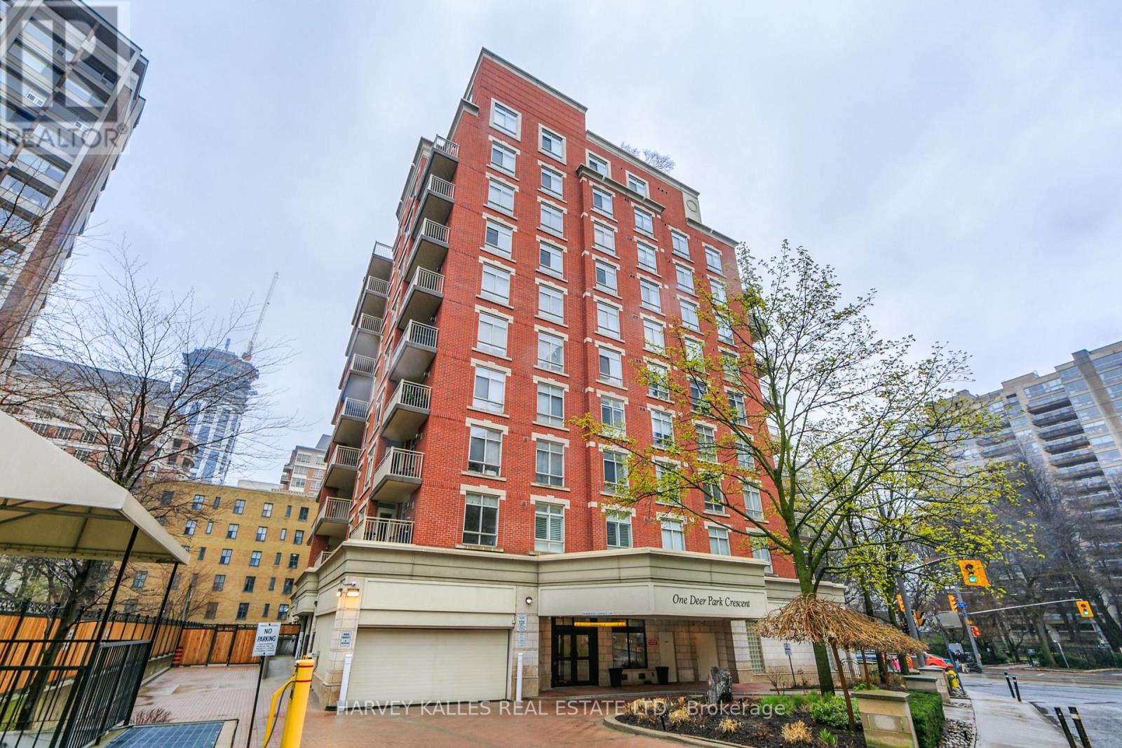 903 - 1 Deer Park Crescent, Toronto, Ontario  M4V 3C4 - Photo 36 - C13048940