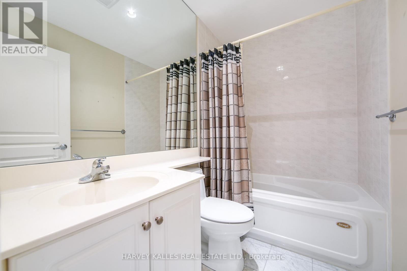 903 - 1 Deer Park Crescent, Toronto, Ontario  M4V 3C4 - Photo 30 - C13048940