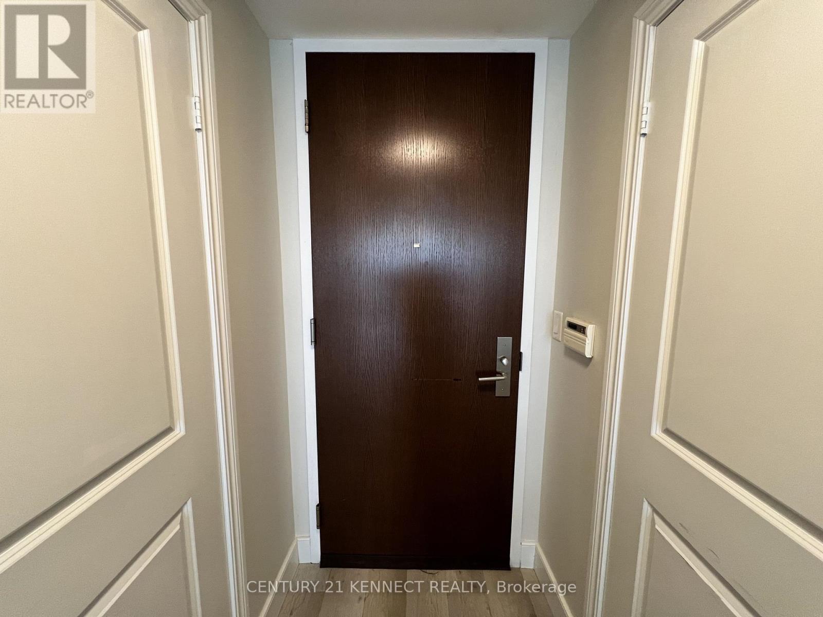 4213 - 386 Yonge Street, Toronto, Ontario  M5B 0A5 - Photo 3 - C13046072