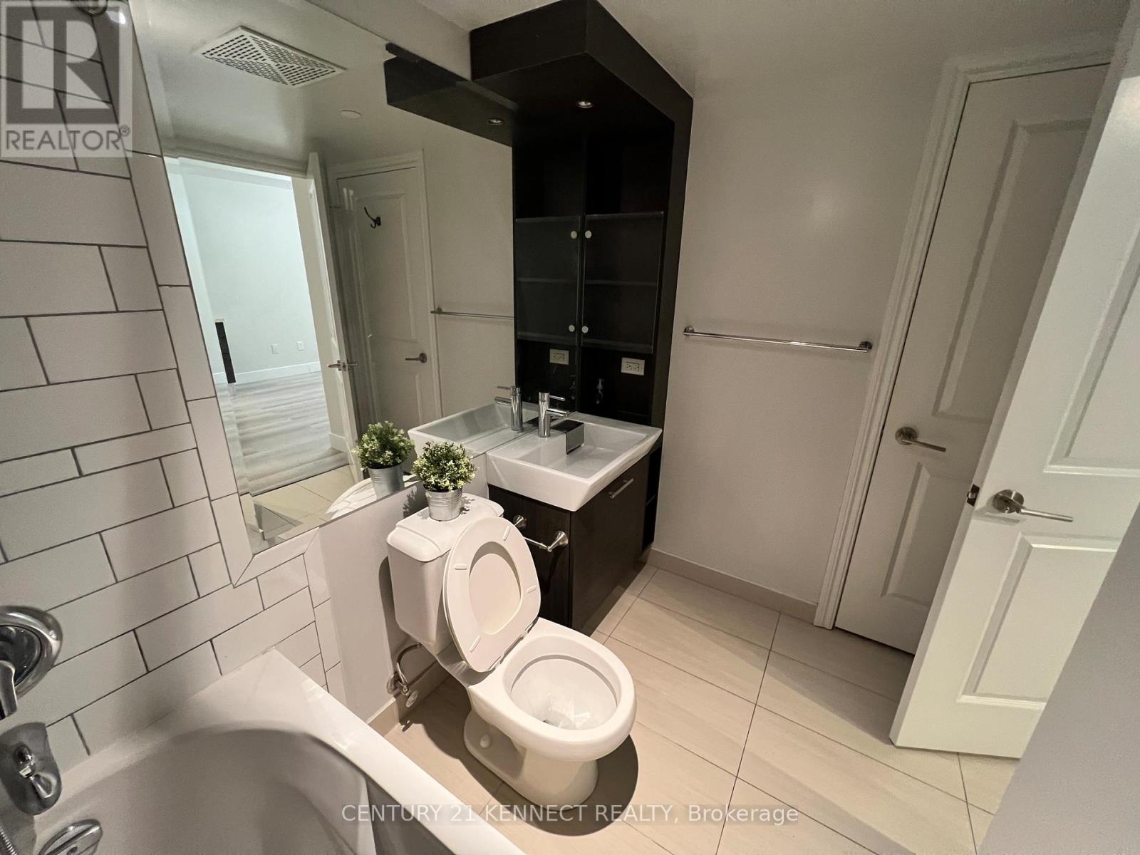 4213 - 386 Yonge Street, Toronto, Ontario  M5B 0A5 - Photo 34 - C13046072