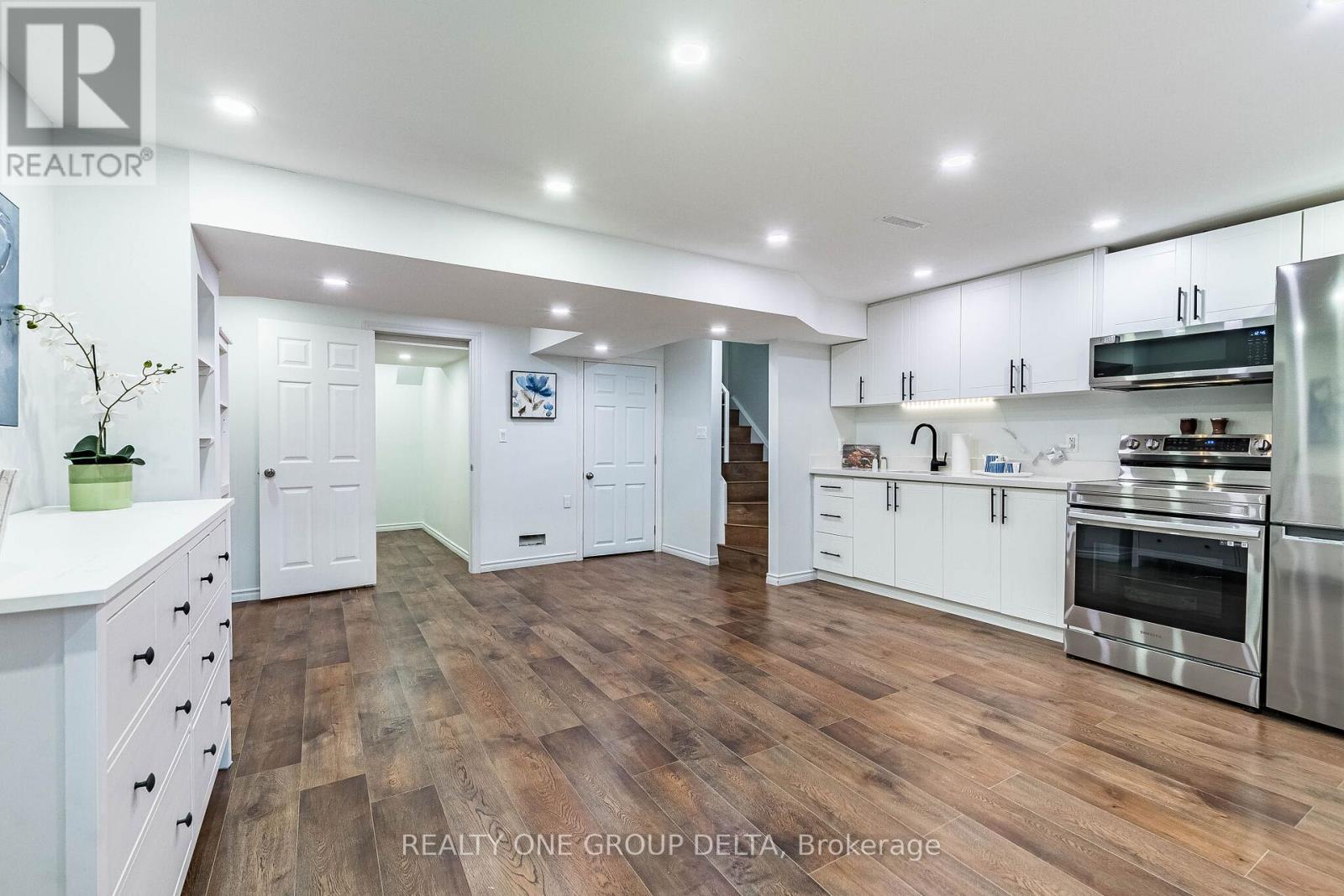 5897 Churchill Meadows Boulevard, Mississauga, Ontario  L5M 6Y1 - Photo 33 - W13031544