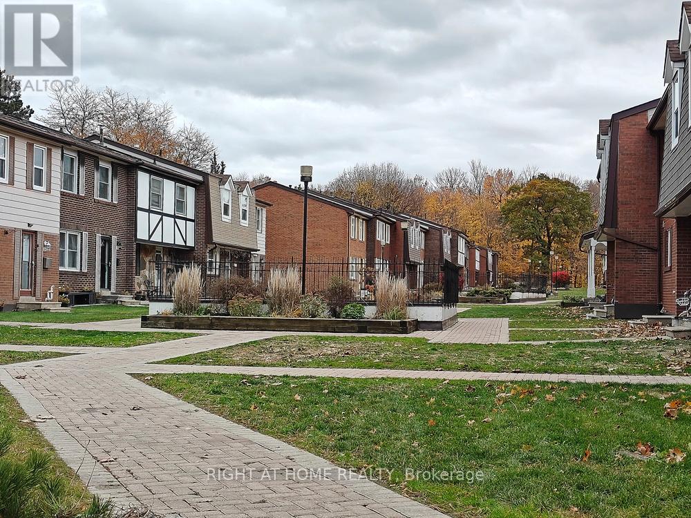 61 - 15 Brimwood Boulevard, Toronto, Ontario  M1V 1E1 - Photo 1 - E12991728