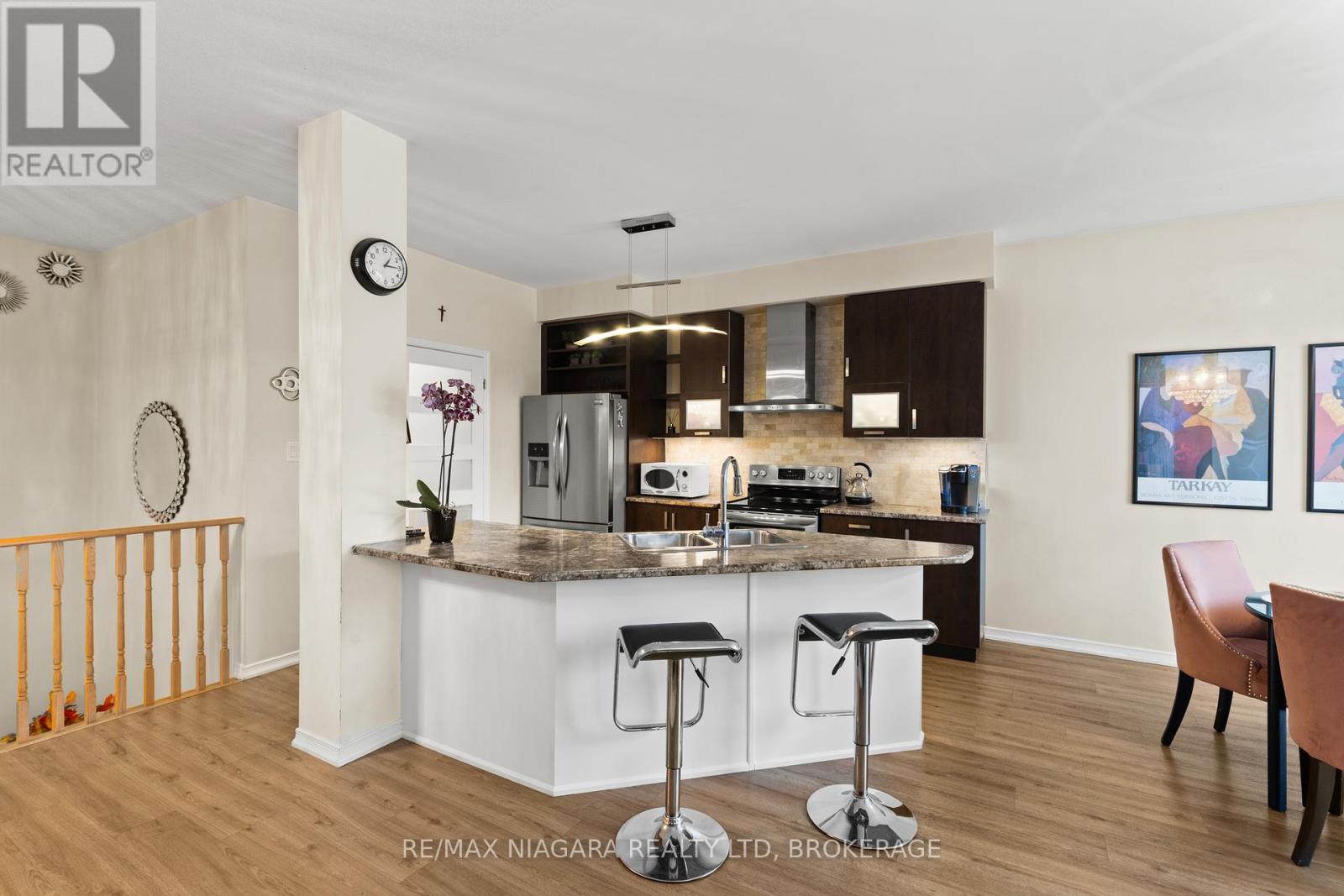 8424 Mulberry Drive, Niagara Falls, Ontario  L2H 0K4 - Photo 11 - X12996610