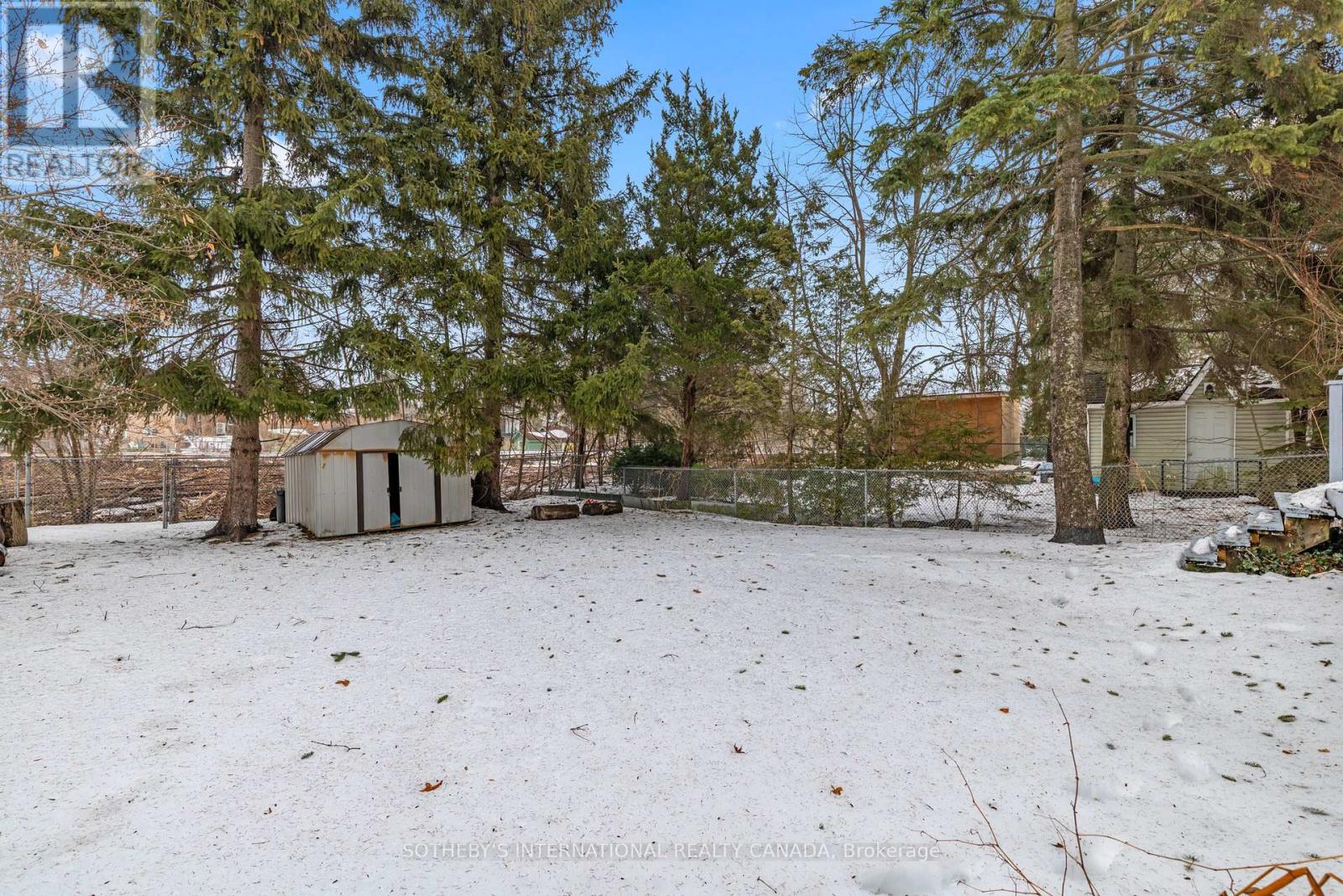 Upper - 957 Beechwood Avenue, Mississauga, Ontario  L5G 4E3 - Photo 25 - W12809494