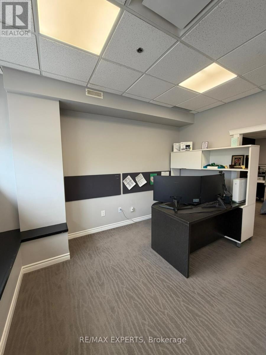 Unknown Address, ,    - Photo 15 - N13049186