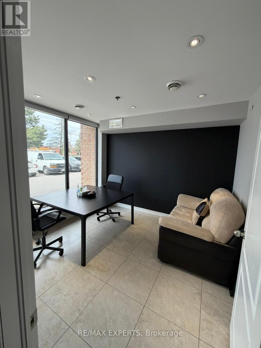 Unknown Address, ,    - Photo 3 - N13049186