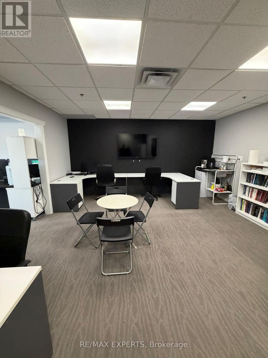 Unknown Address, ,    - Photo 9 - N13049186