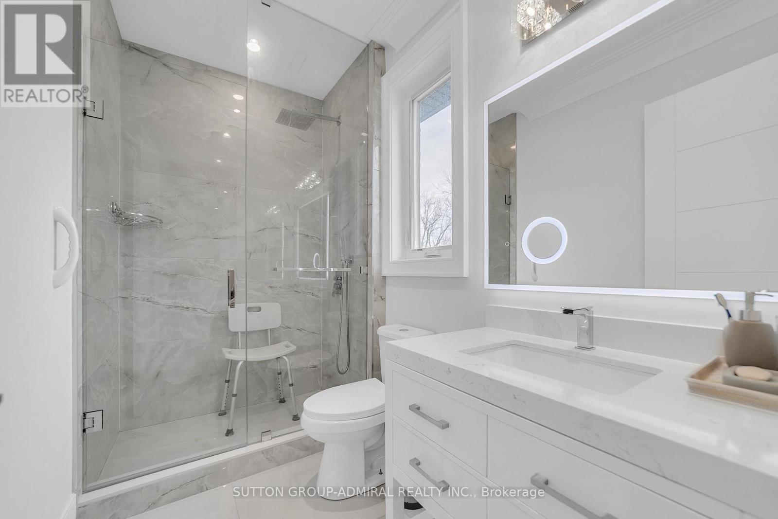 176 Rumble Avenue, Richmond Hill, Ontario  L4C 4G4 - Photo 32 - N13049266