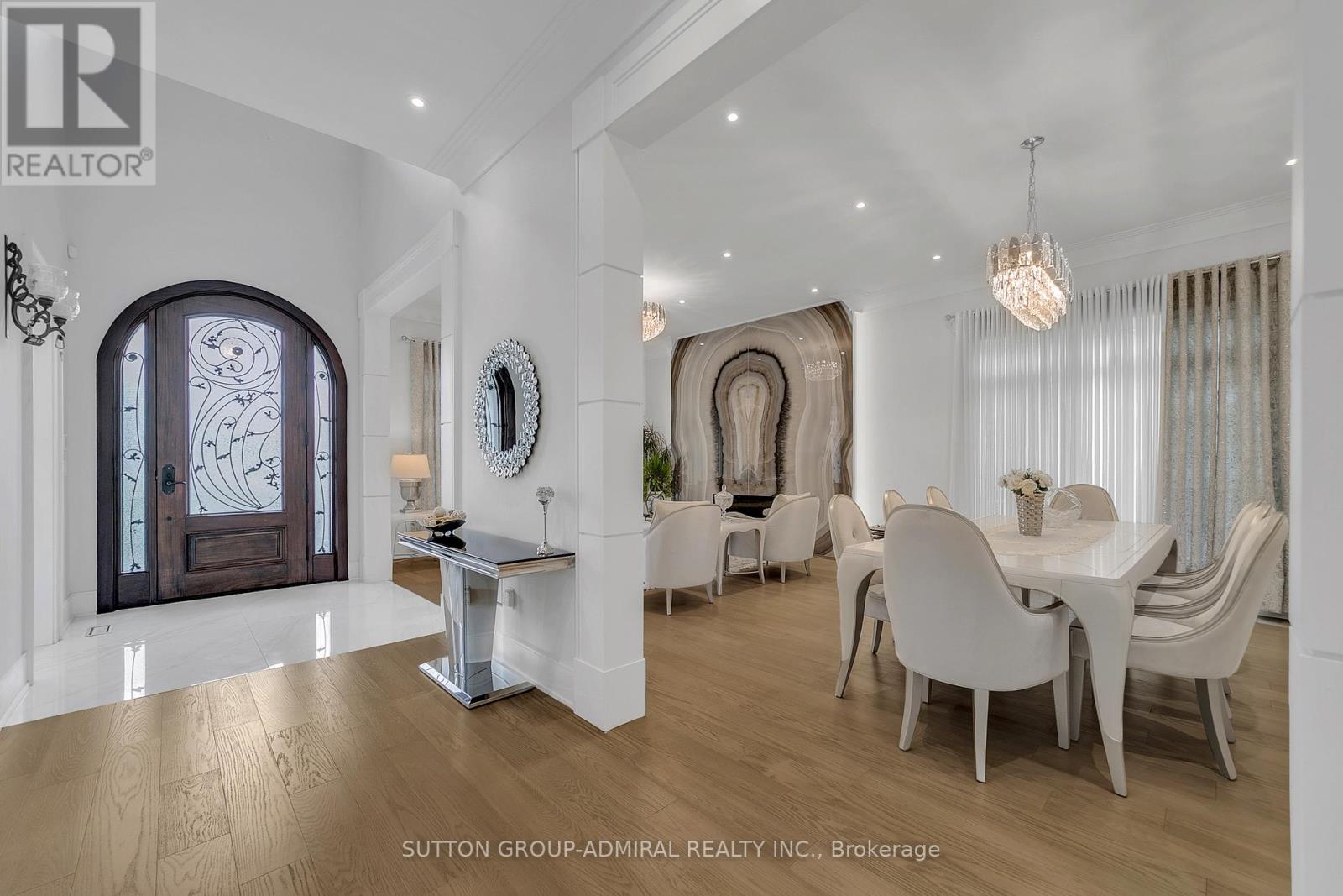 176 Rumble Avenue, Richmond Hill, Ontario  L4C 4G4 - Photo 5 - N13049266