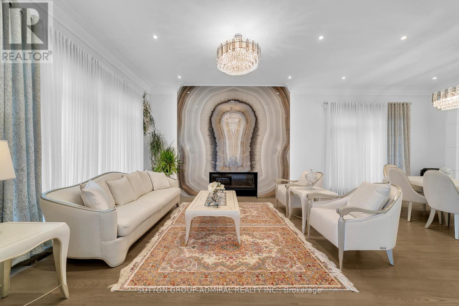 176 Rumble Avenue, Richmond Hill, Ontario  L4C 4G4 - Photo 7 - N13049266